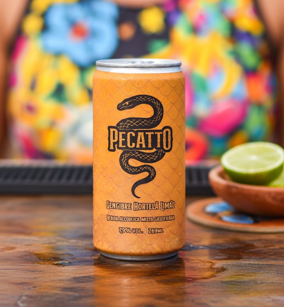 Pecatto servida em ambiente de bar